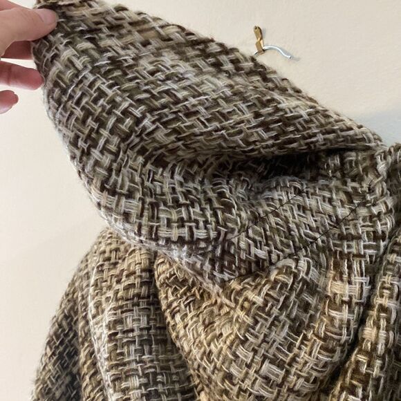NWOT, Brown & Tan Knit Poncho, Fastens at Chest w/Hood, Never Been Worn - Picture 7 of 8